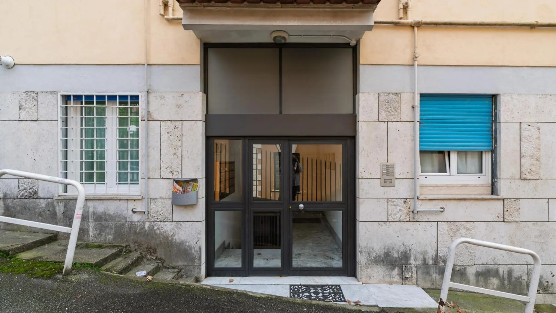 Da Renny Apartment Rome Italy